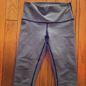 Lululemon Wunder Under crop